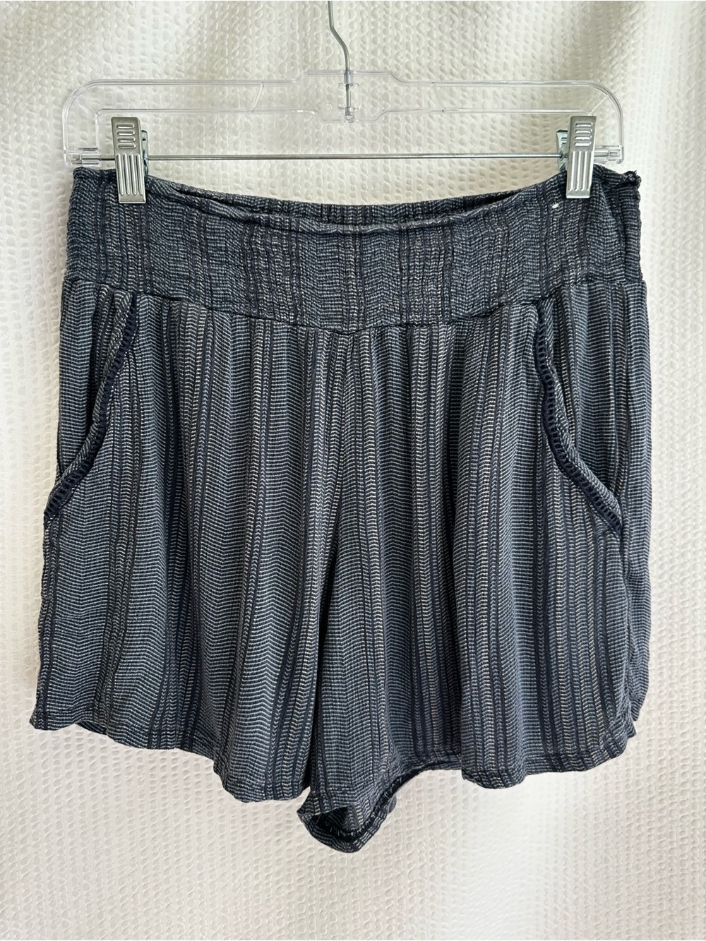 & Other Stories Textured Stripe Pull-On Shorts Blue Gray Rayon Women’s Medium